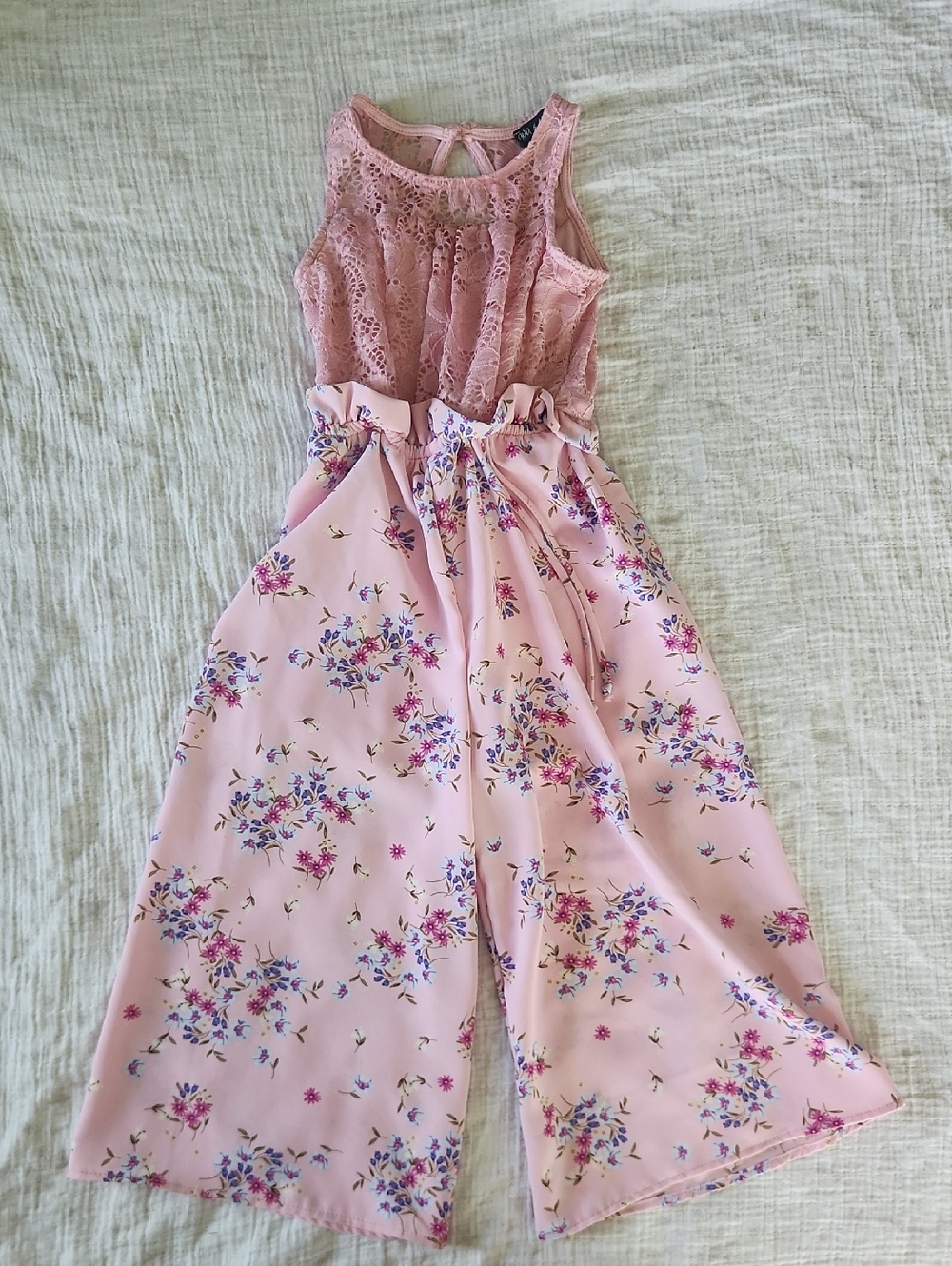 Ava And Yelly Size 5 Floral Jumpsuit